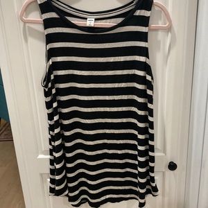 OLD NAVY Small Black And White Striped Tank Top Round Bottom